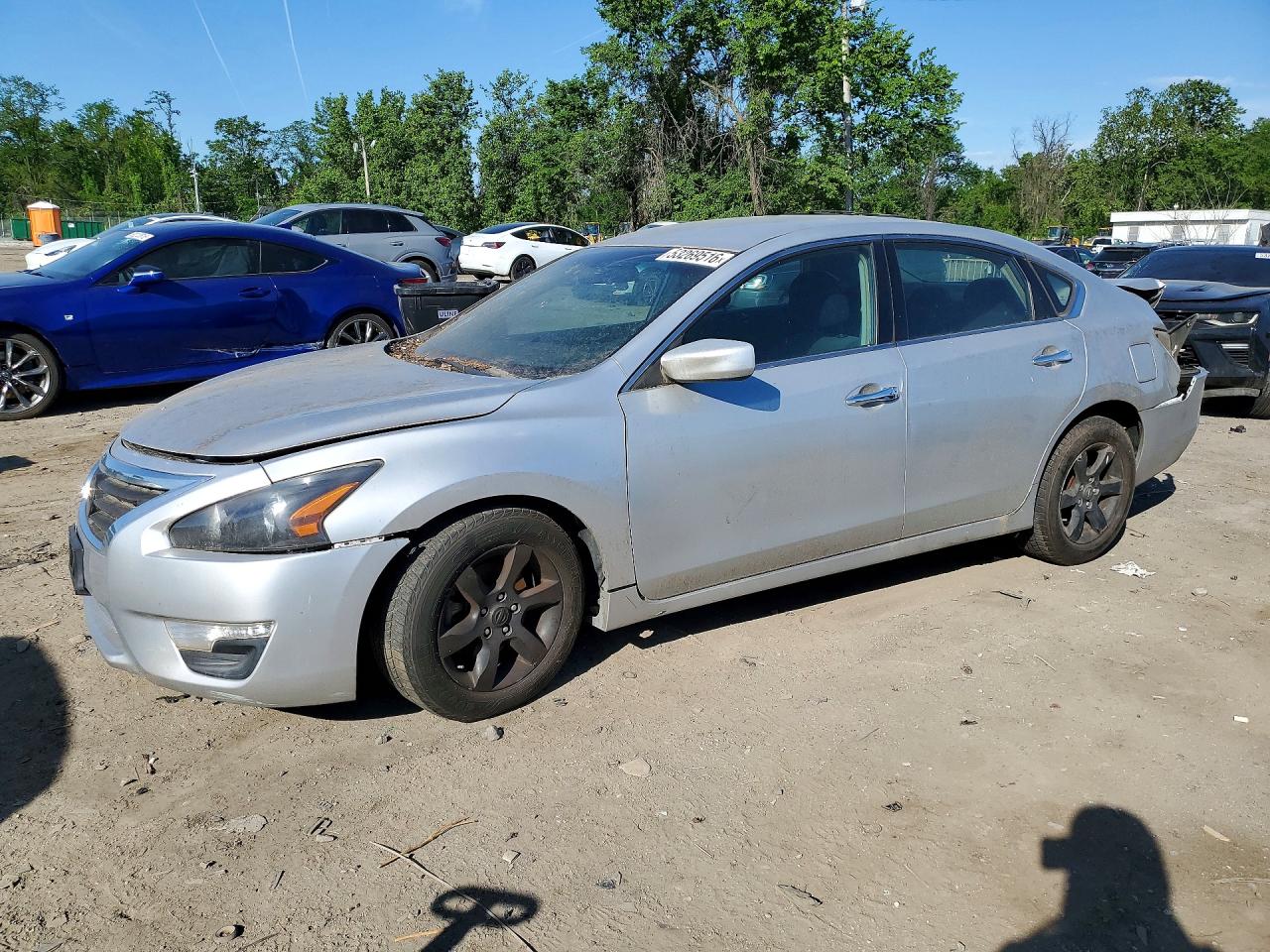 Salvage Nissan Altima Image