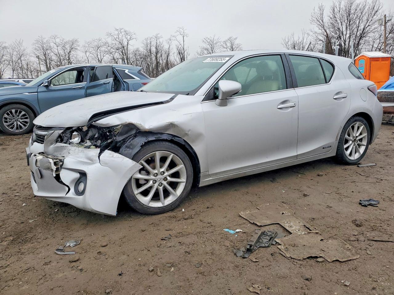 Salvage Lexus Ct Image