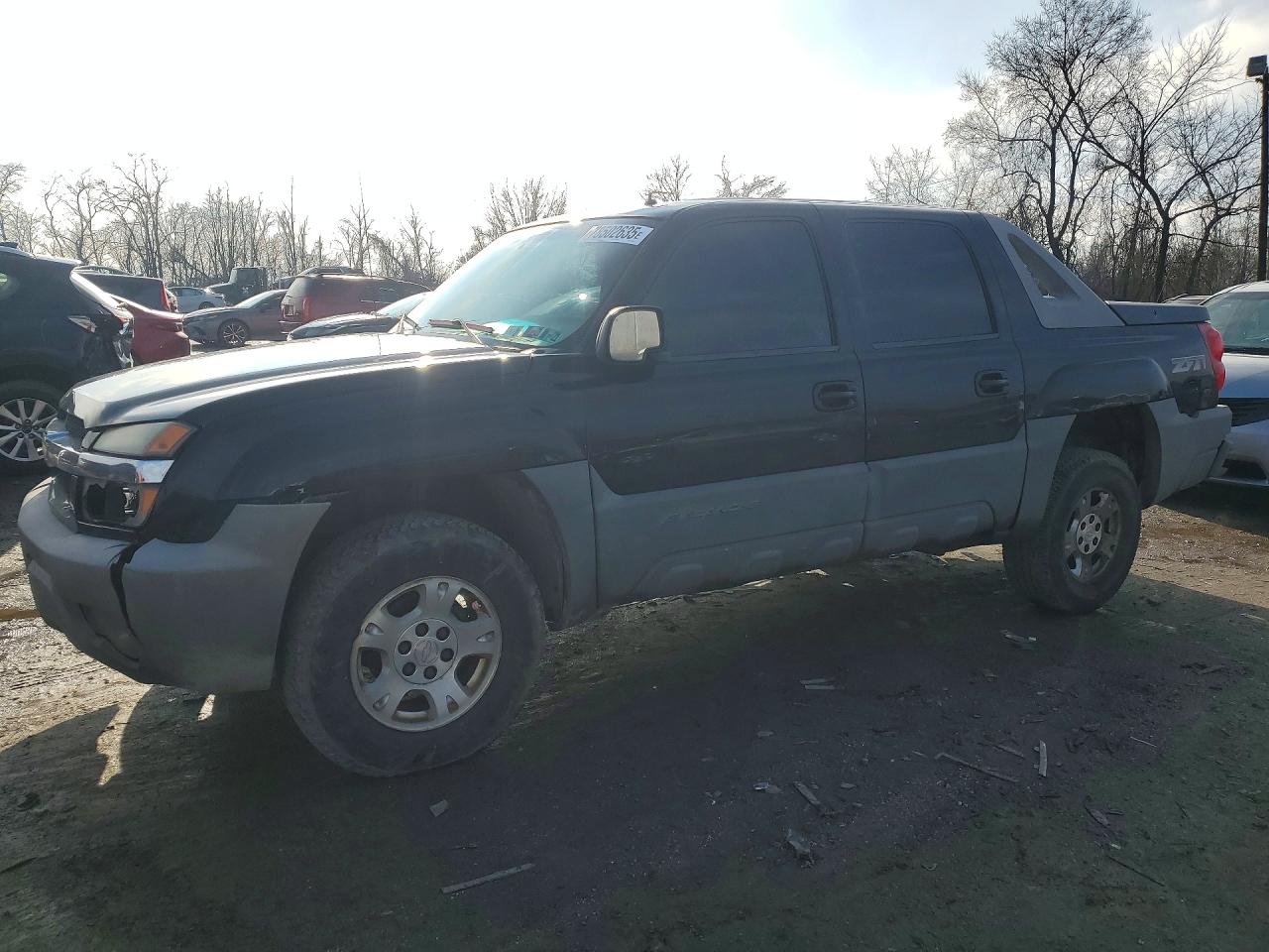Salvage Chevrolet Avalanche Image