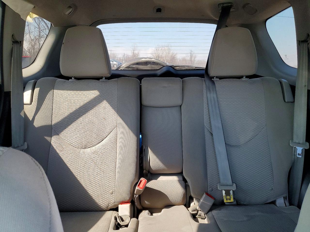 Toyota RAV4 Base