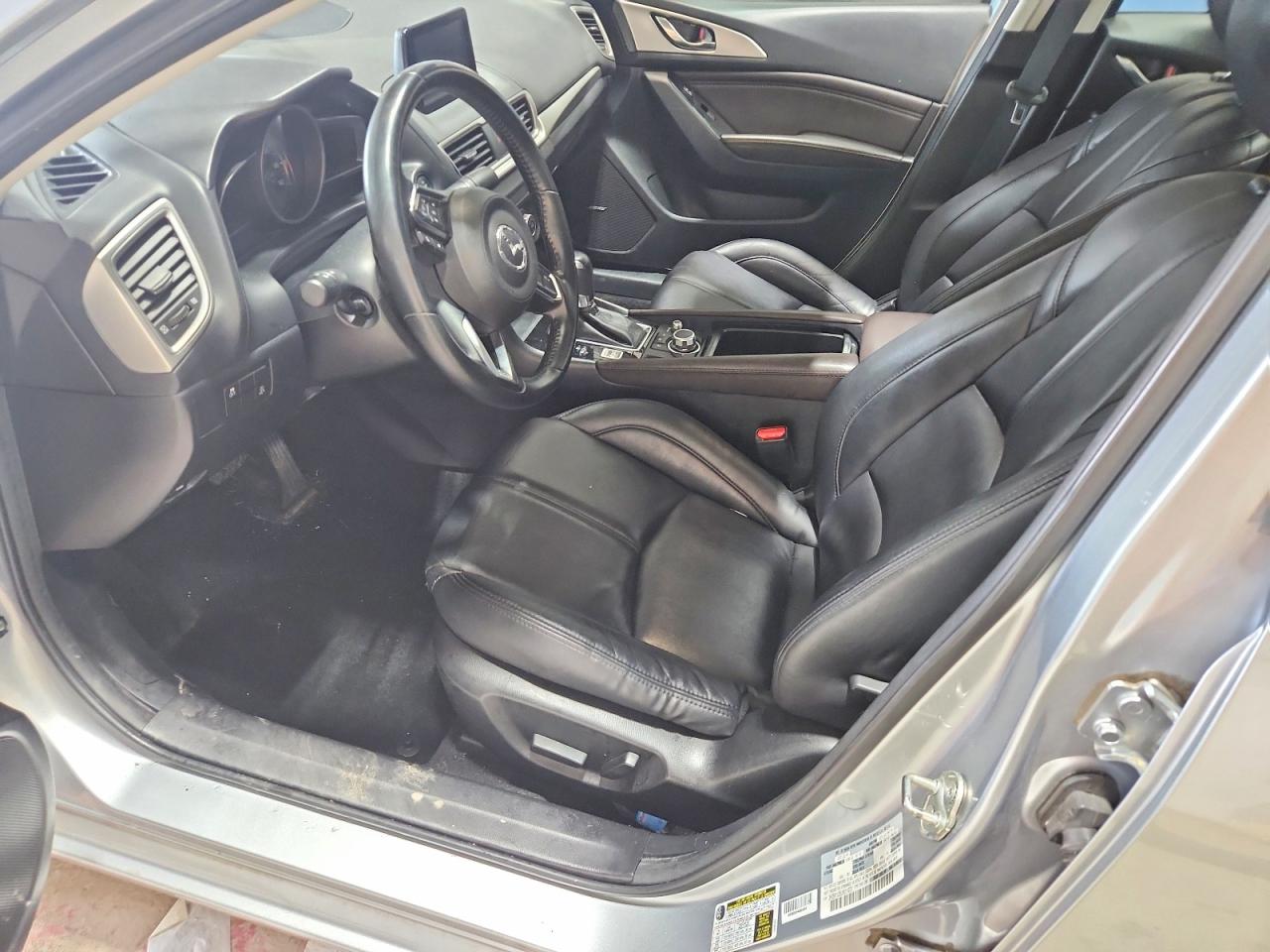 Mazda 3 Touring