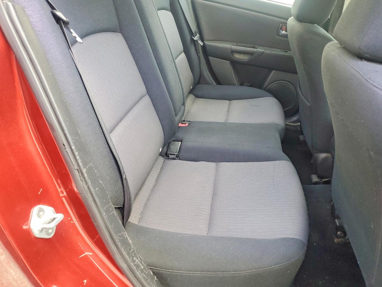 Mazda 3 I