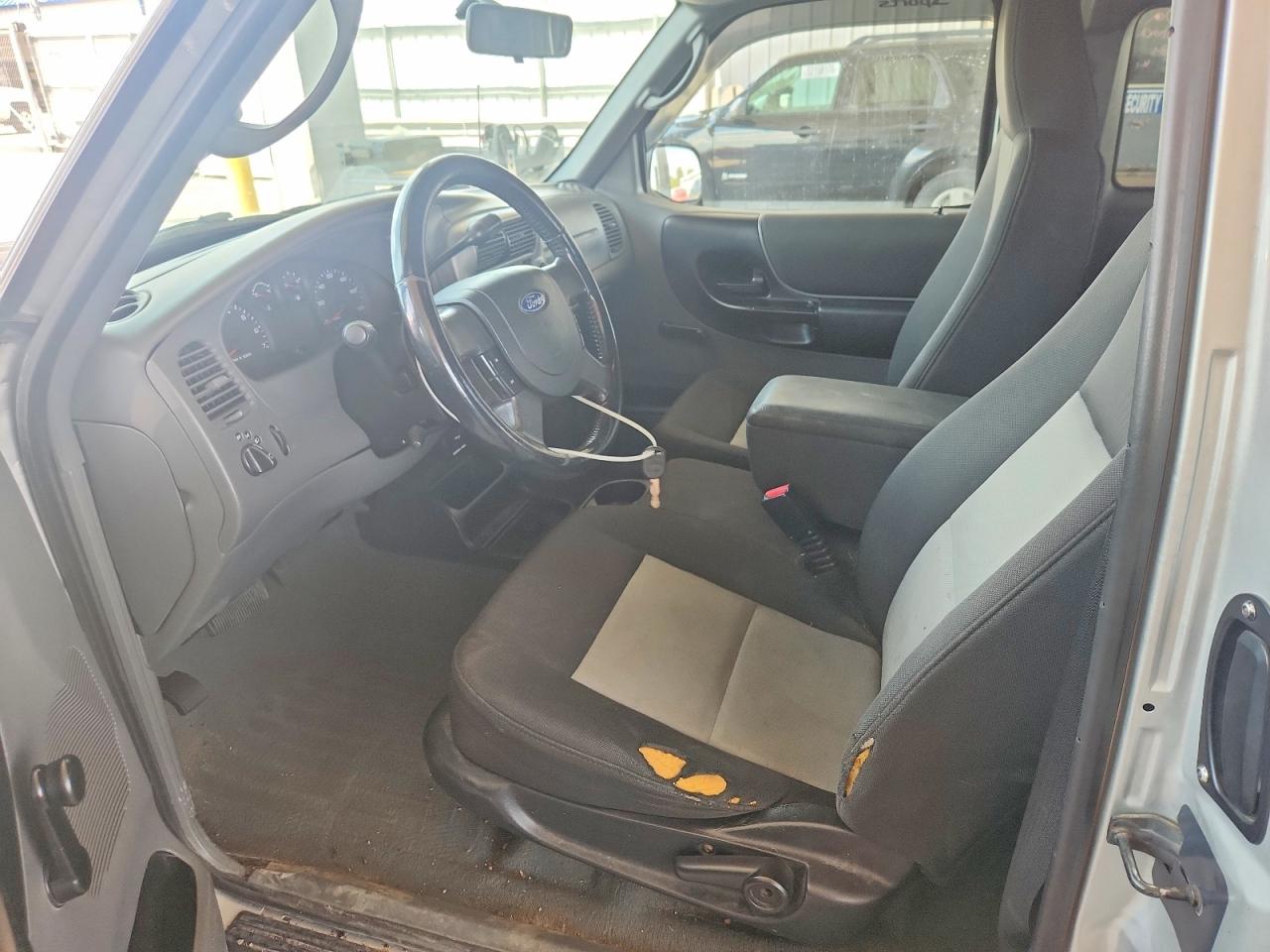 Ford Ranger Super Cab