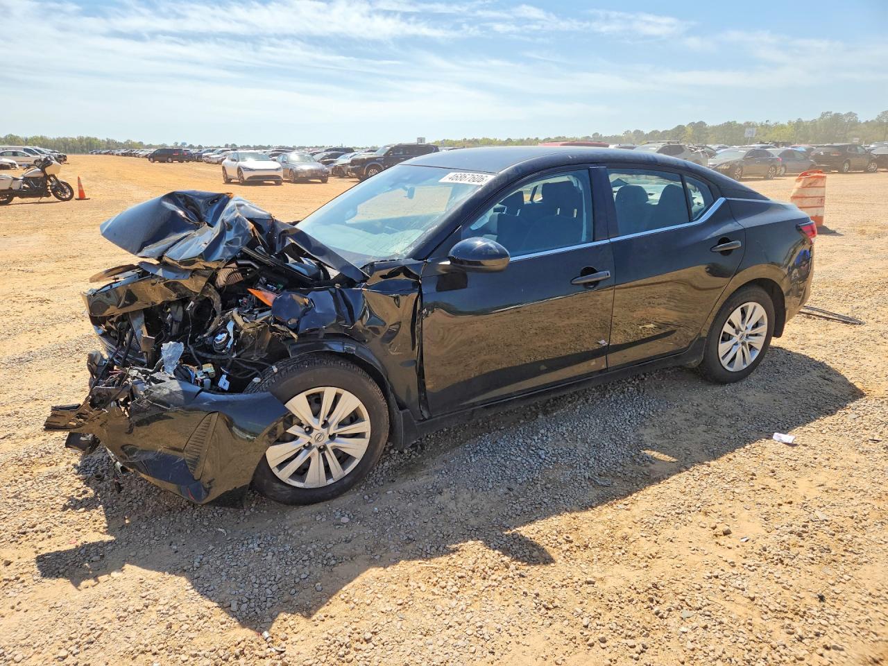 Salvage Nissan Sentra Image