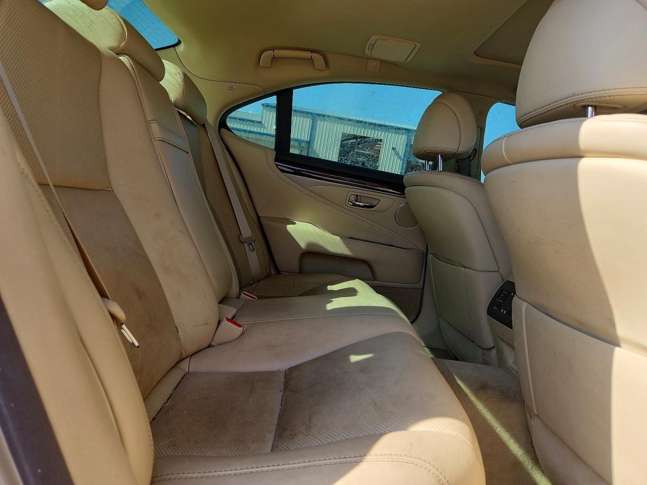Lexus LS 460
