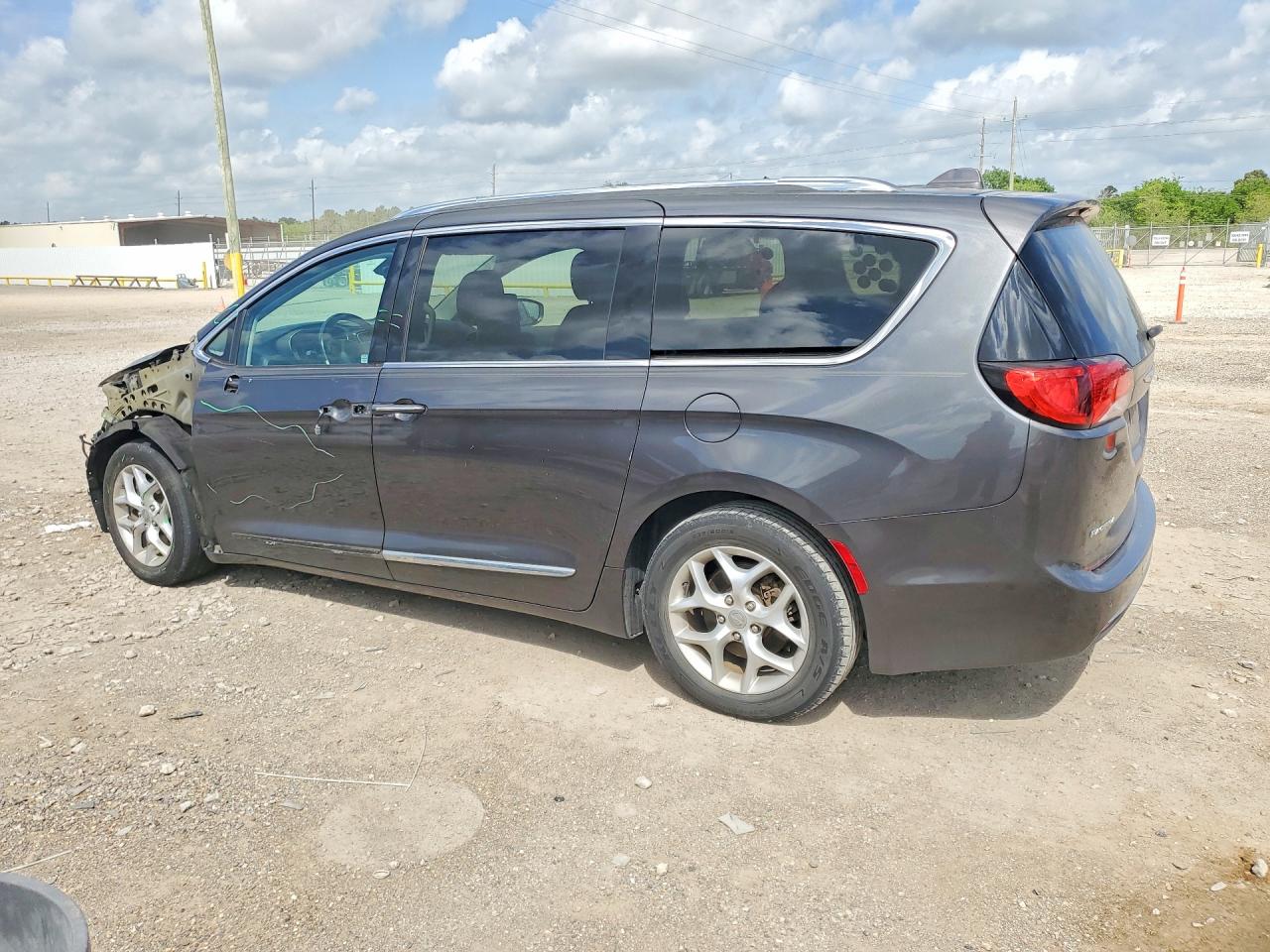 Chrysler Pacifica Touring L Plus