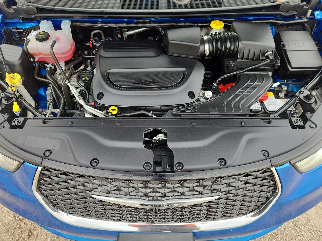 Chrysler Pacifica Select