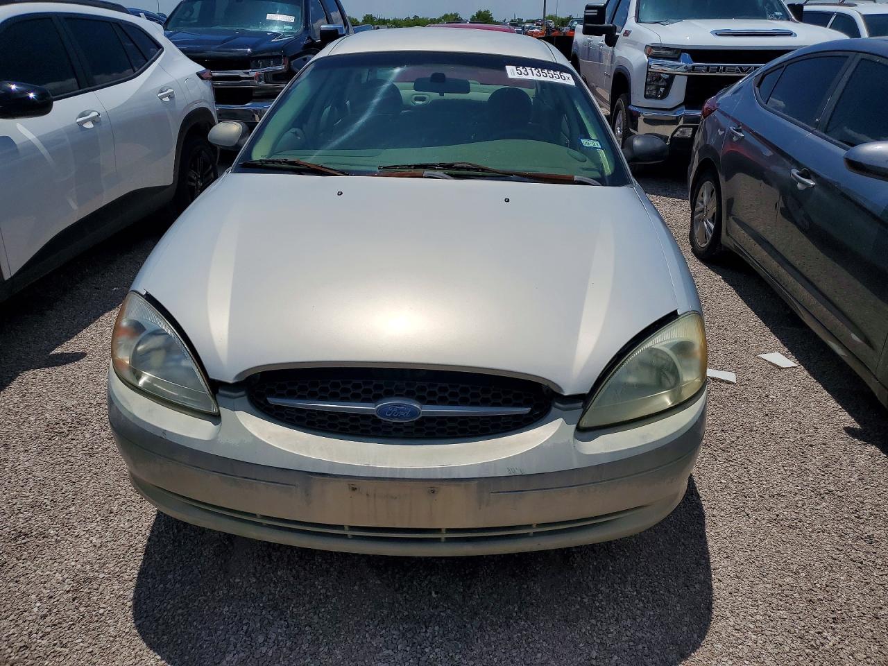 Ford Taurus Se