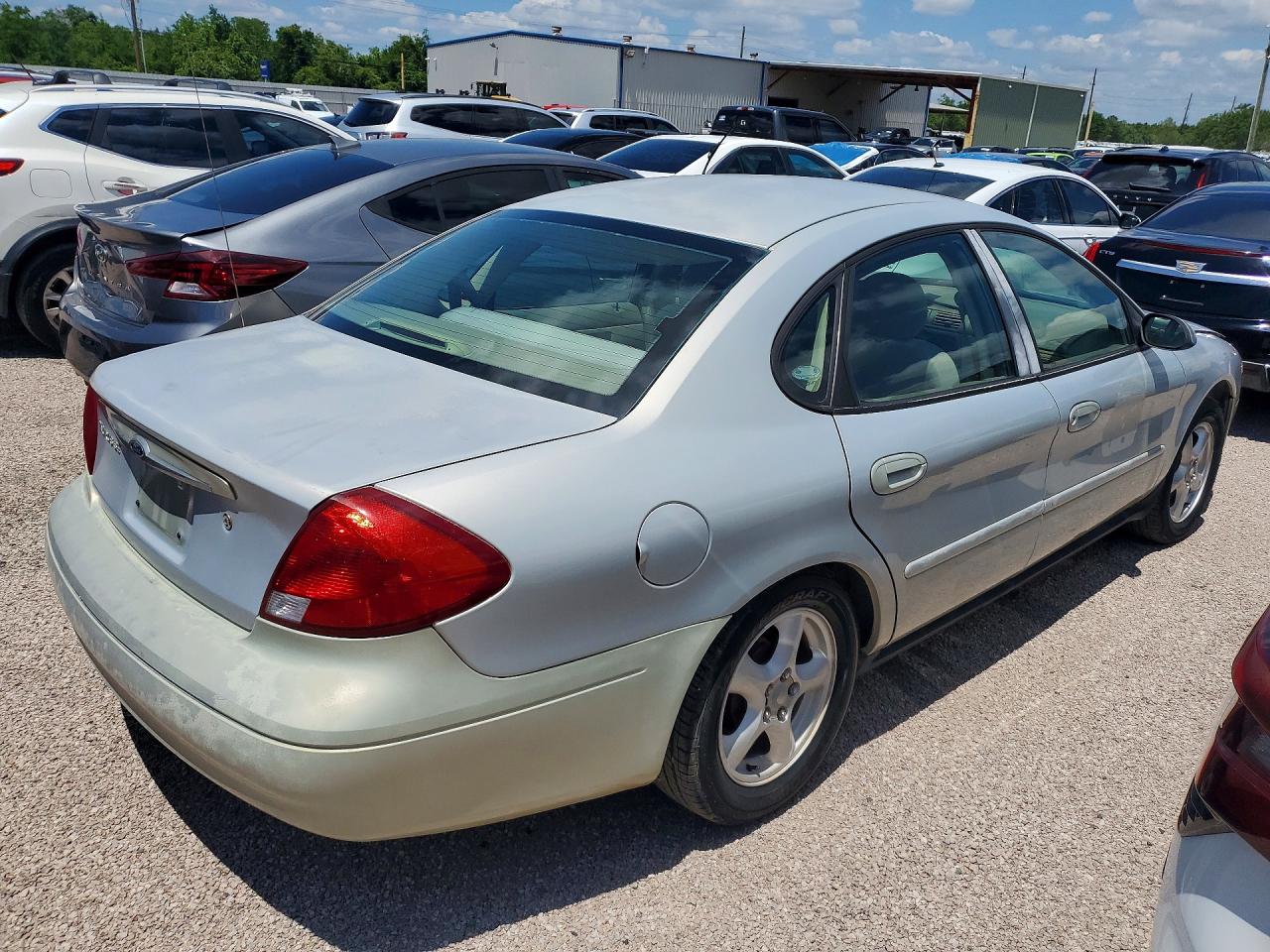 Ford Taurus Se