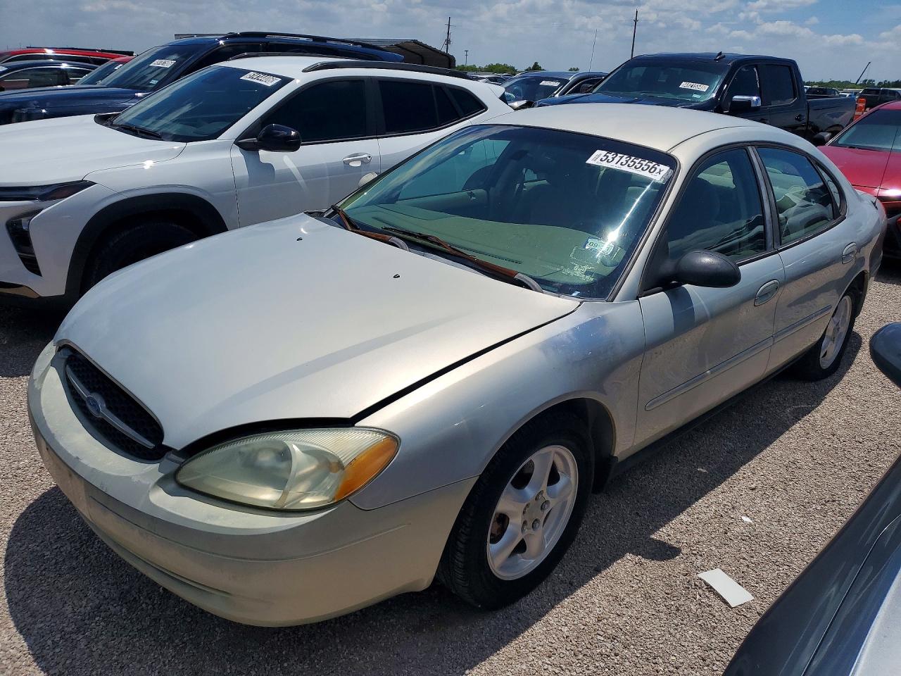 Salvage Ford Taurus Image