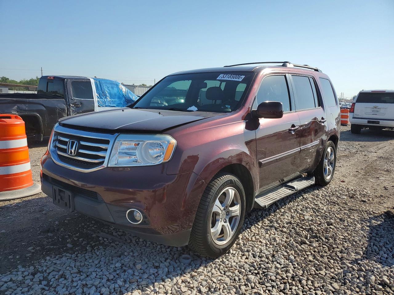 Salvage Honda Pilot Image