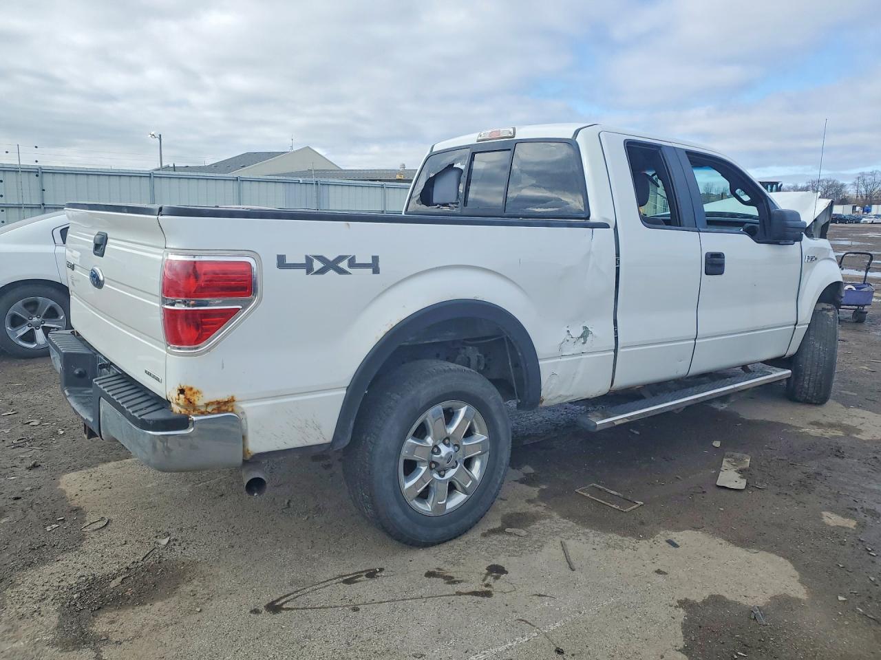 Ford F-150 Super Cab