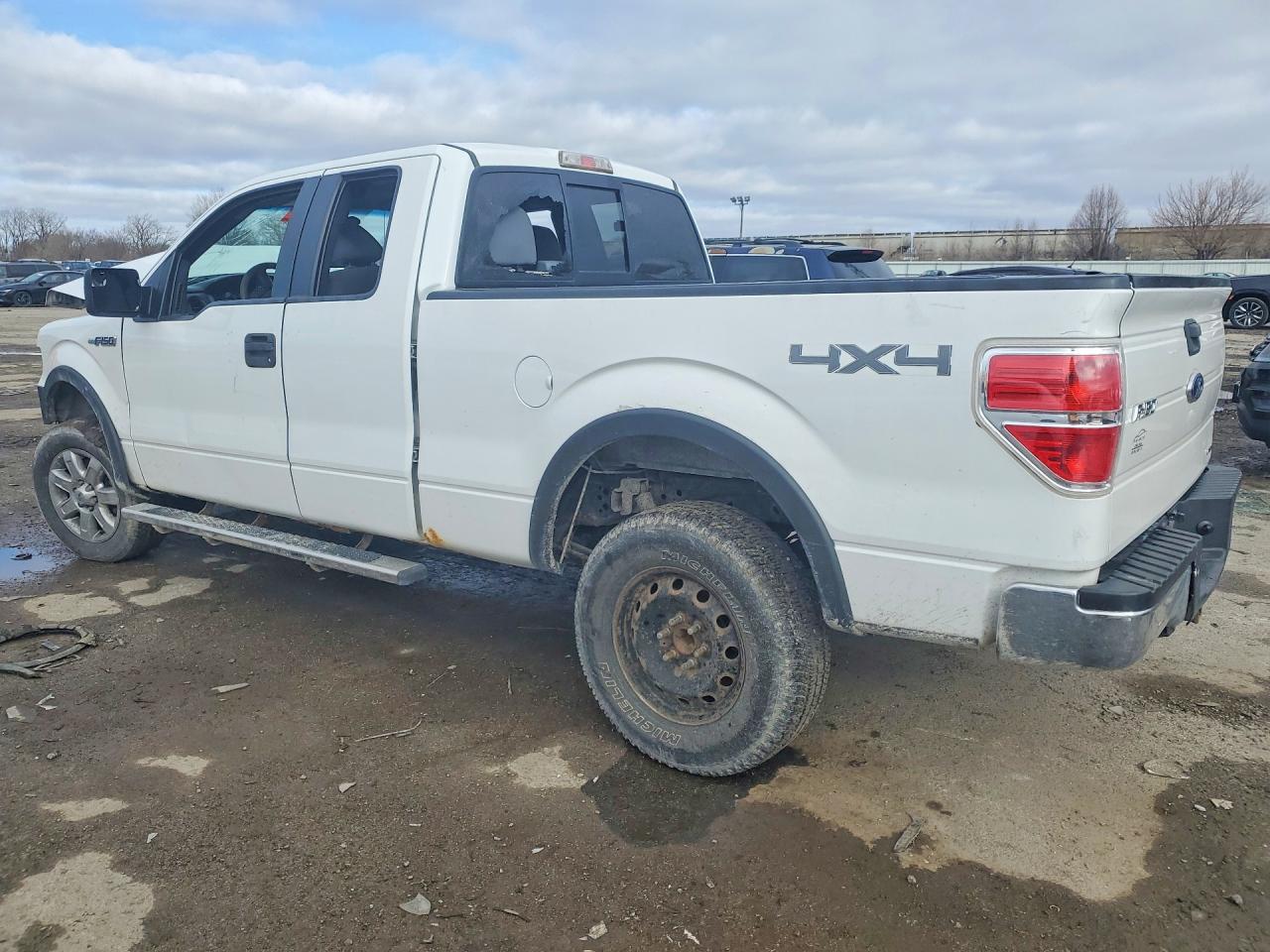 Ford F-150 Super Cab