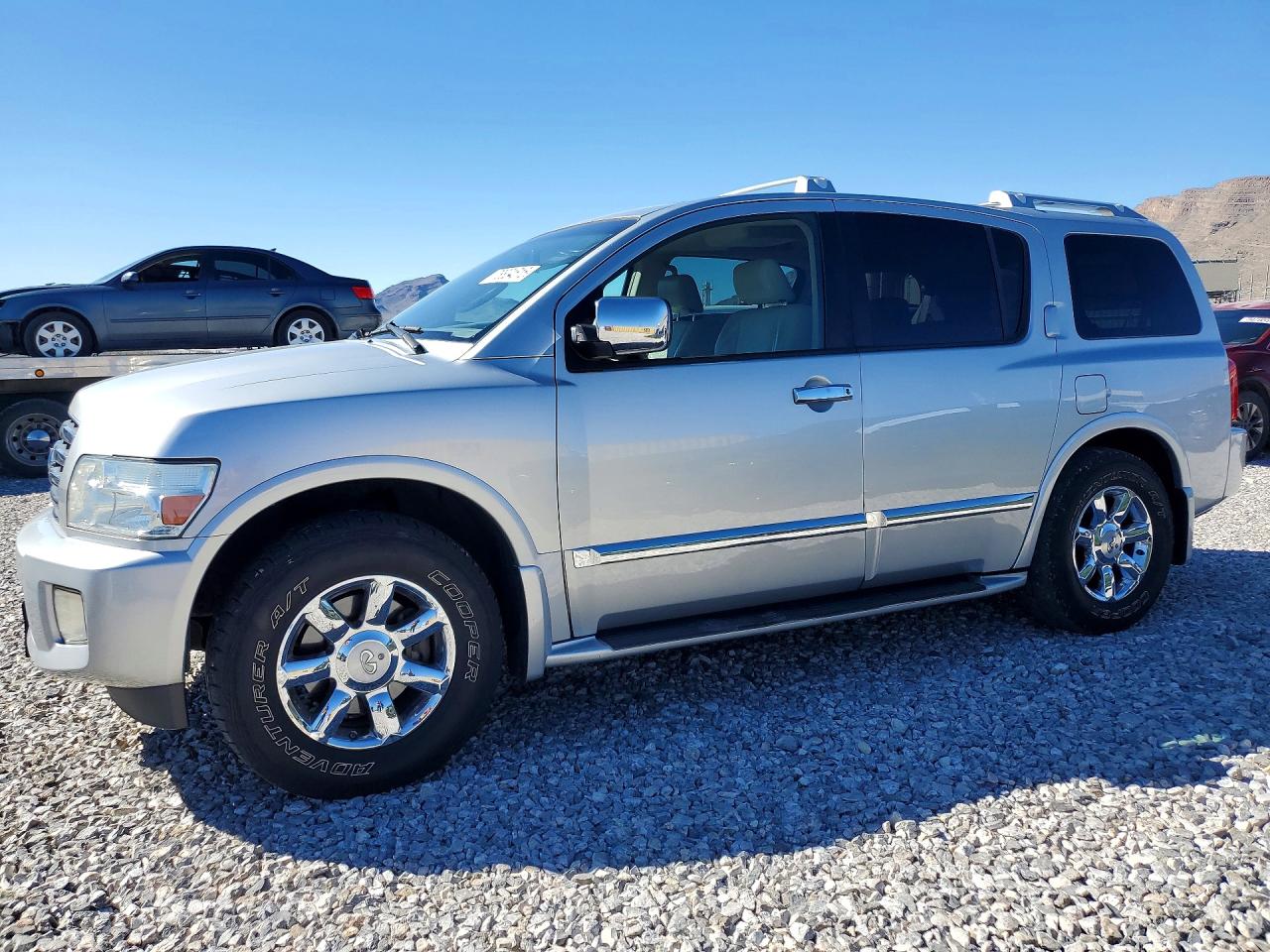 Salvage INFINITI Qx Image