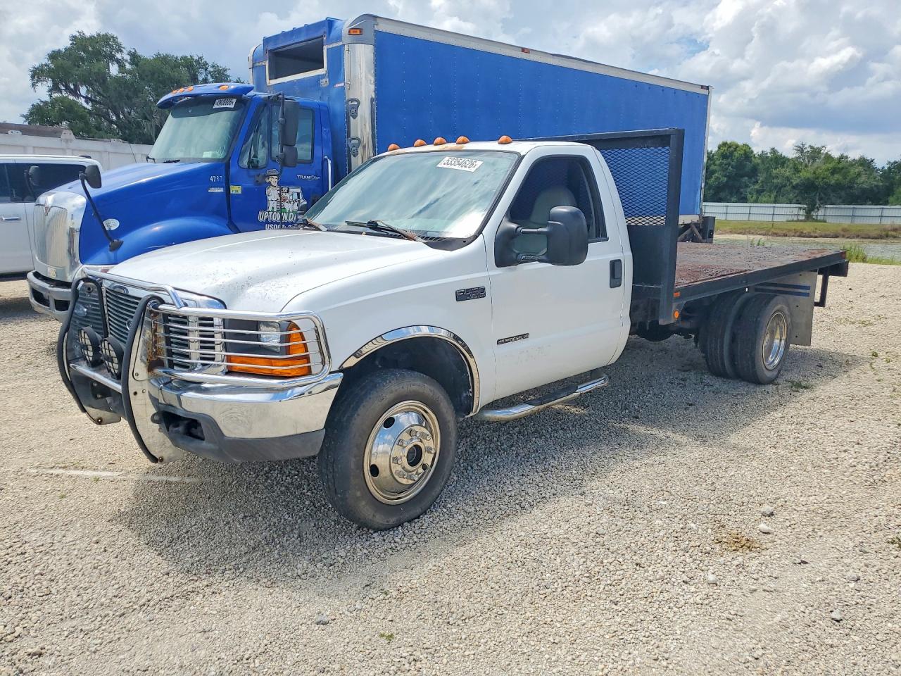 Salvage Ford F-450 Image