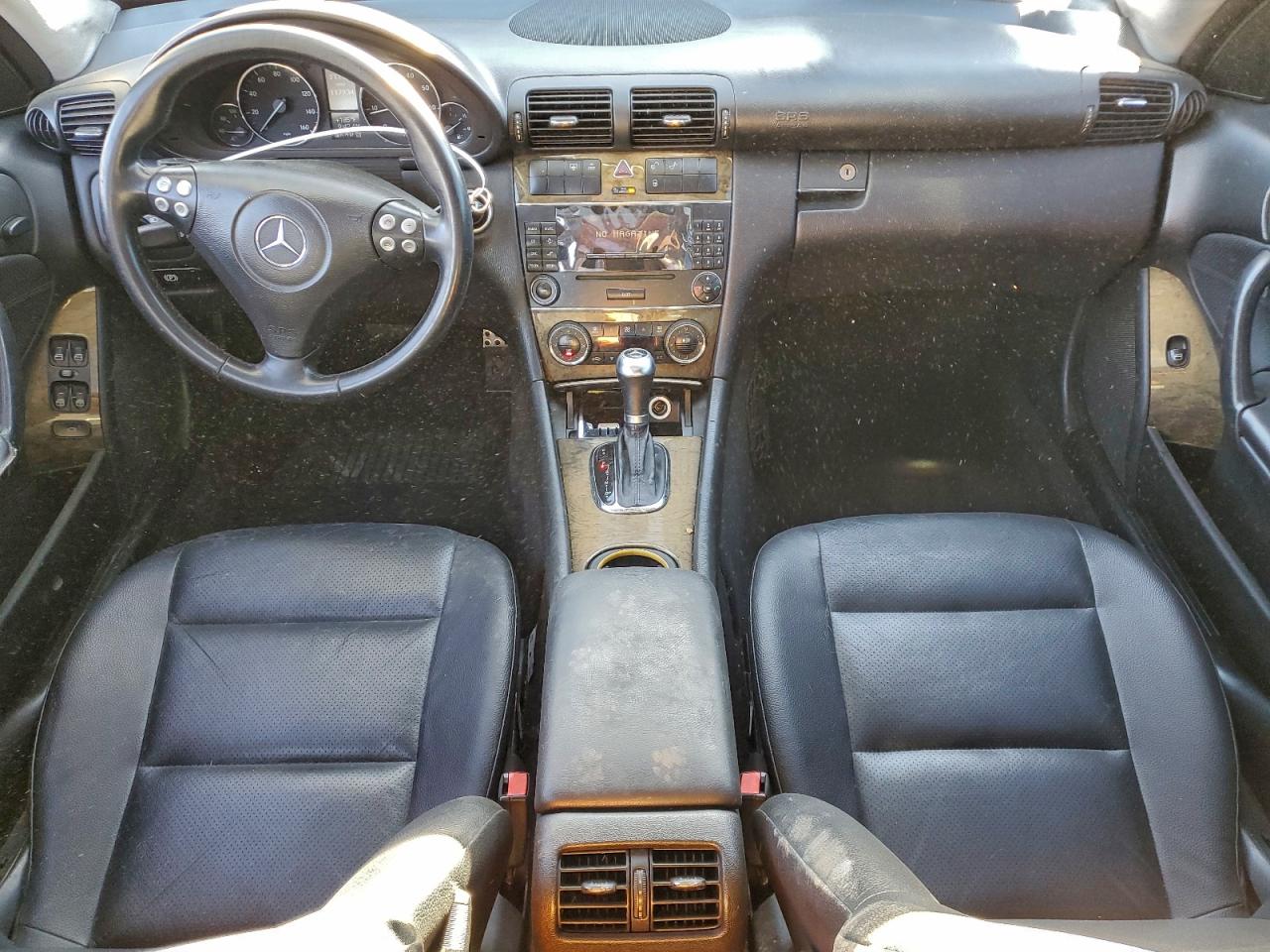 Mercedes-Benz C-Class 230