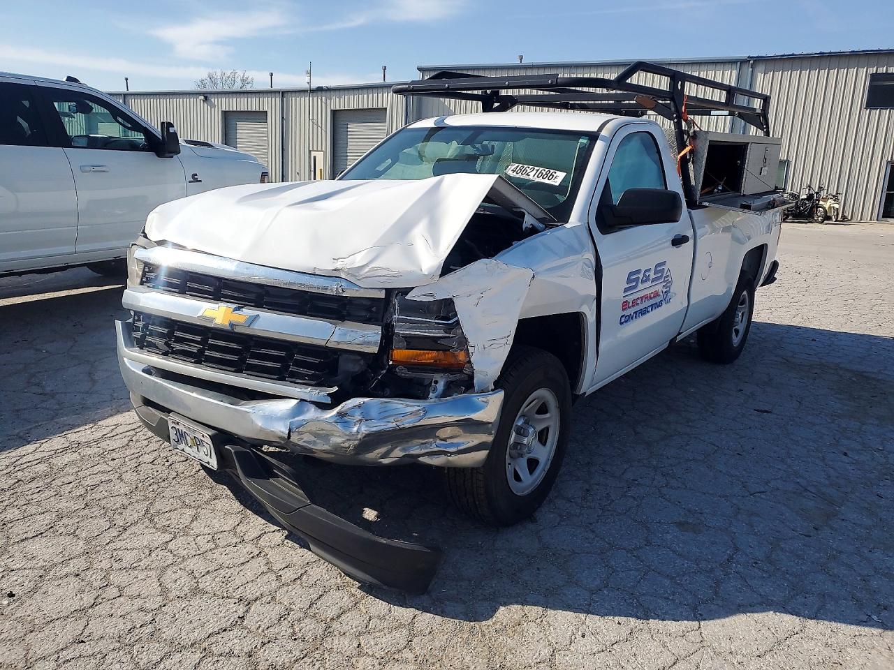 Salvage Chevrolet Silverado Image