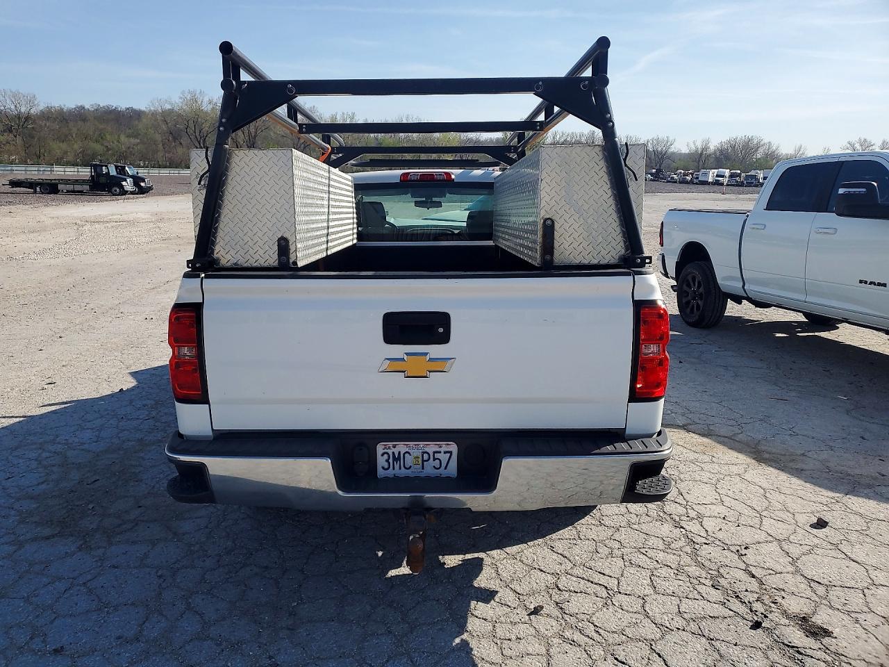 Chevrolet Silverado C1500