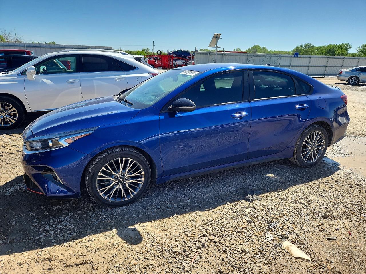 Salvage Kia Forte Image
