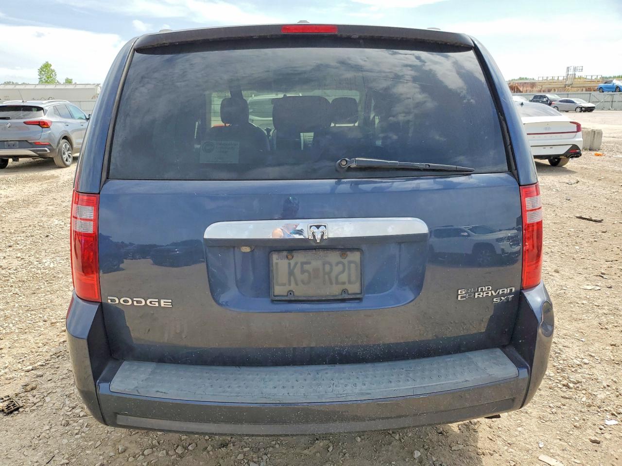 Dodge Caravan Sxt