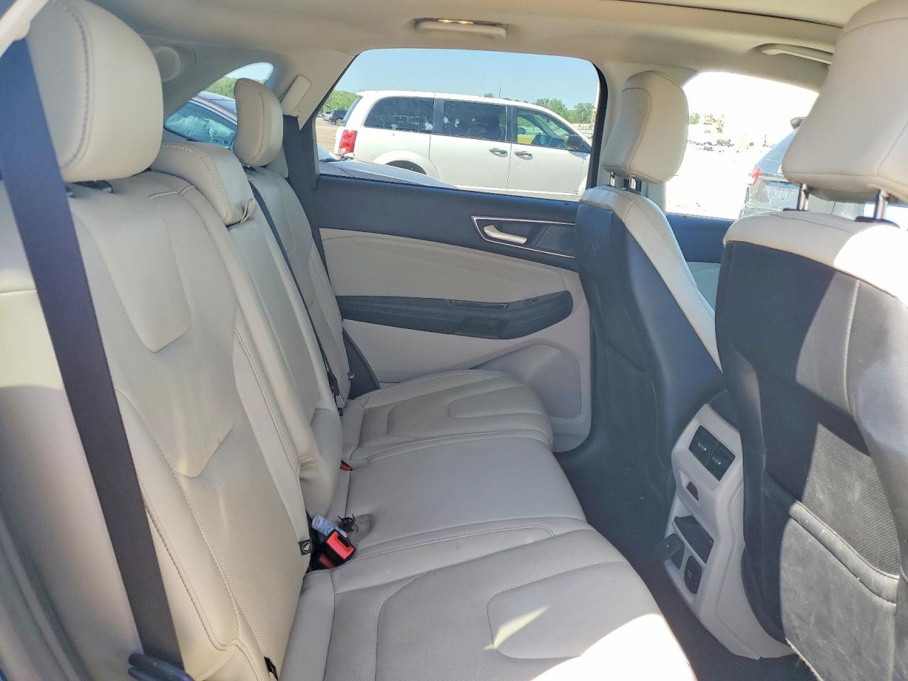 Ford Edge Titanium