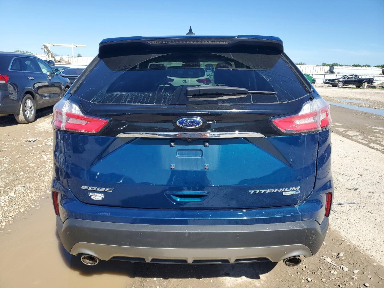 Ford Edge Titanium