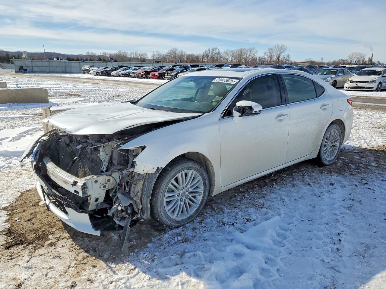 Salvage Lexus Es Image