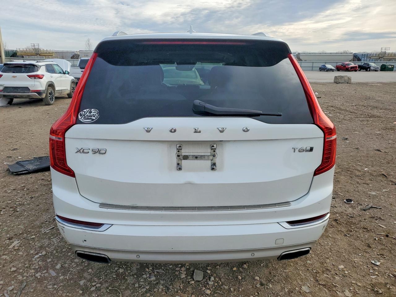 Volvo XC90 T6