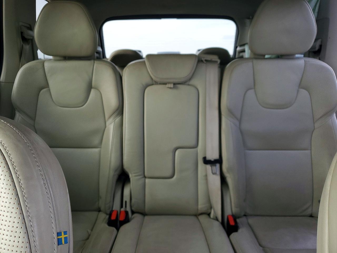 Volvo XC90 T6