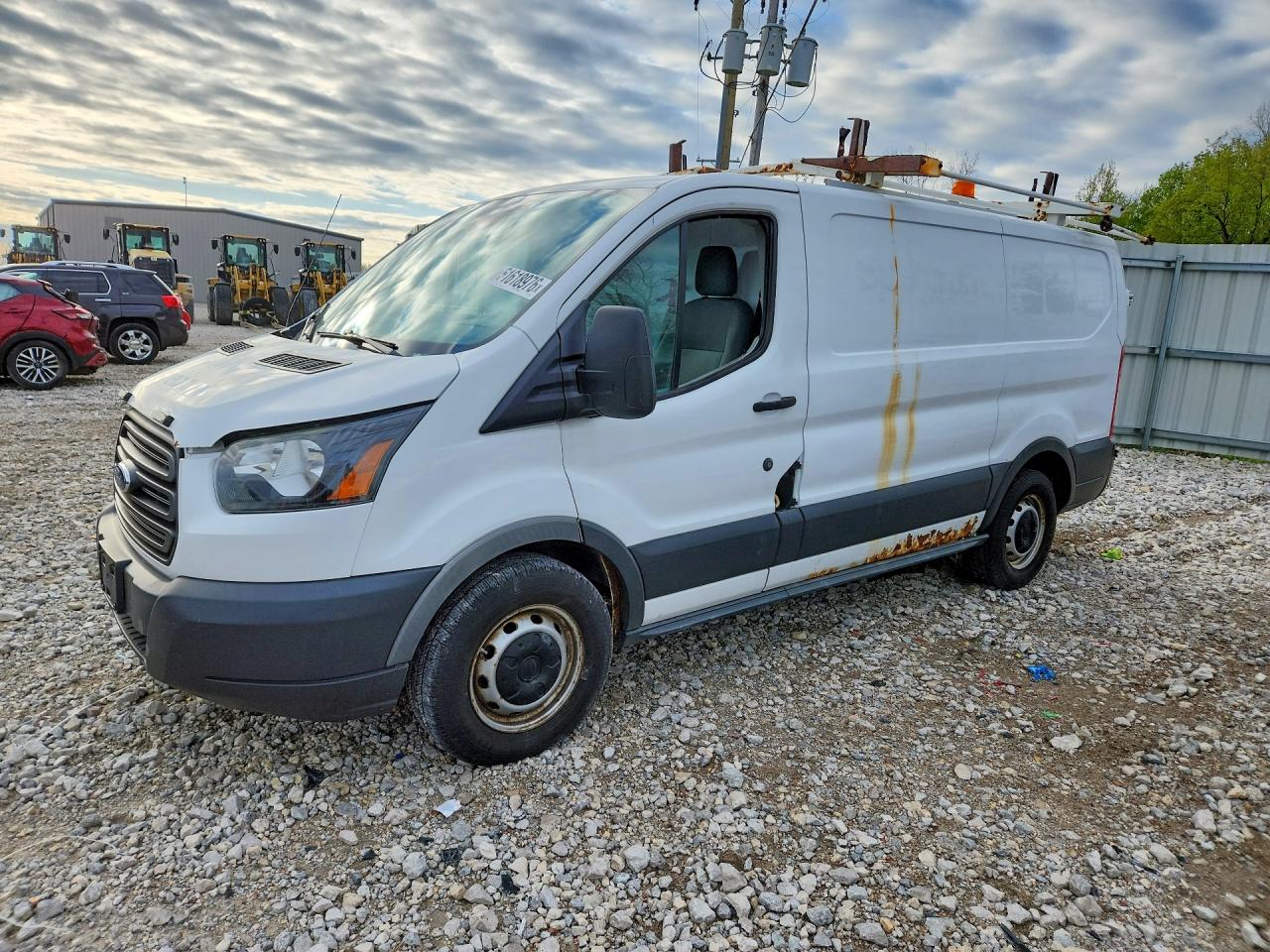 Salvage Ford Transit Image