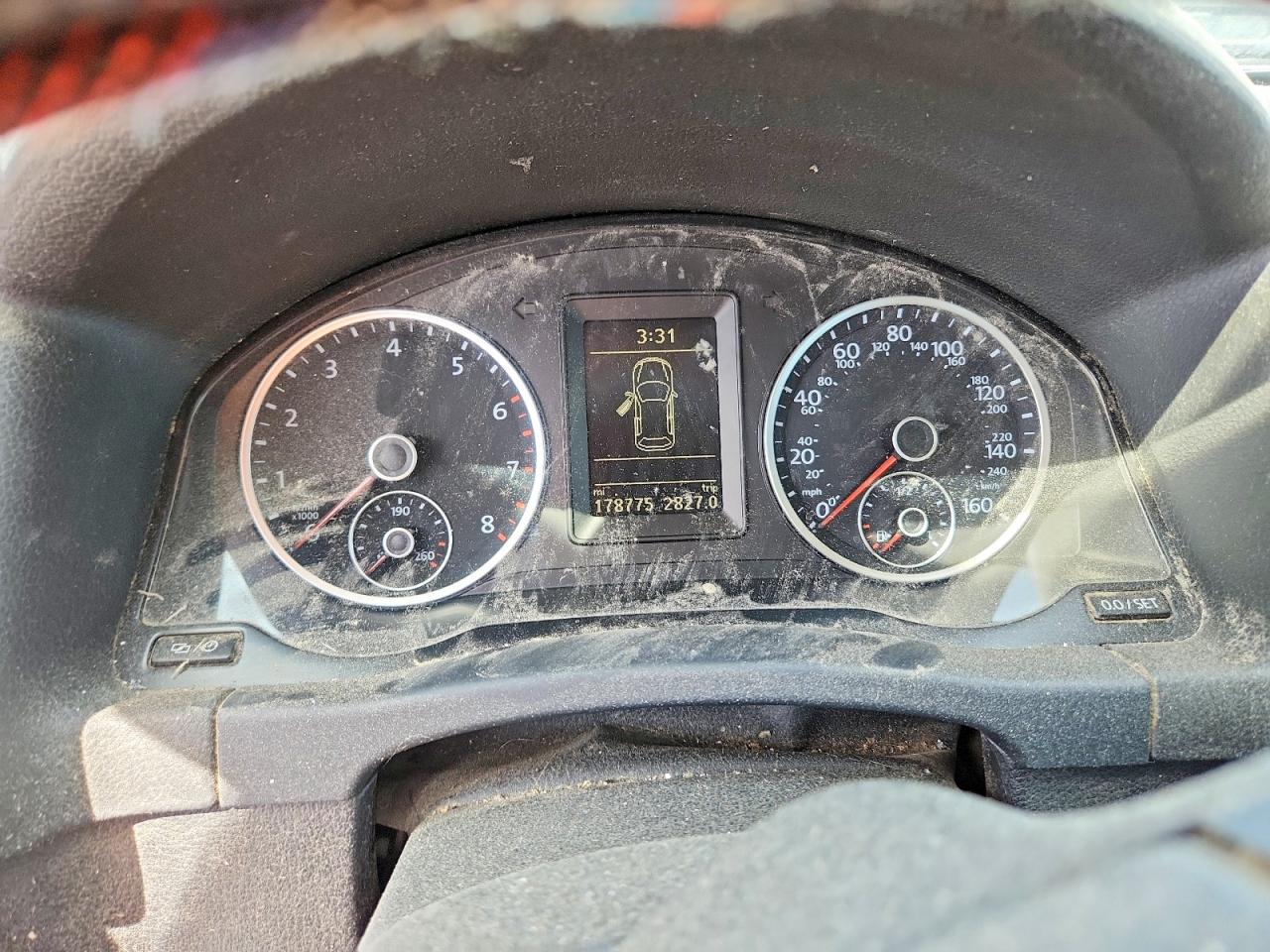 Volkswagen Tiguan S