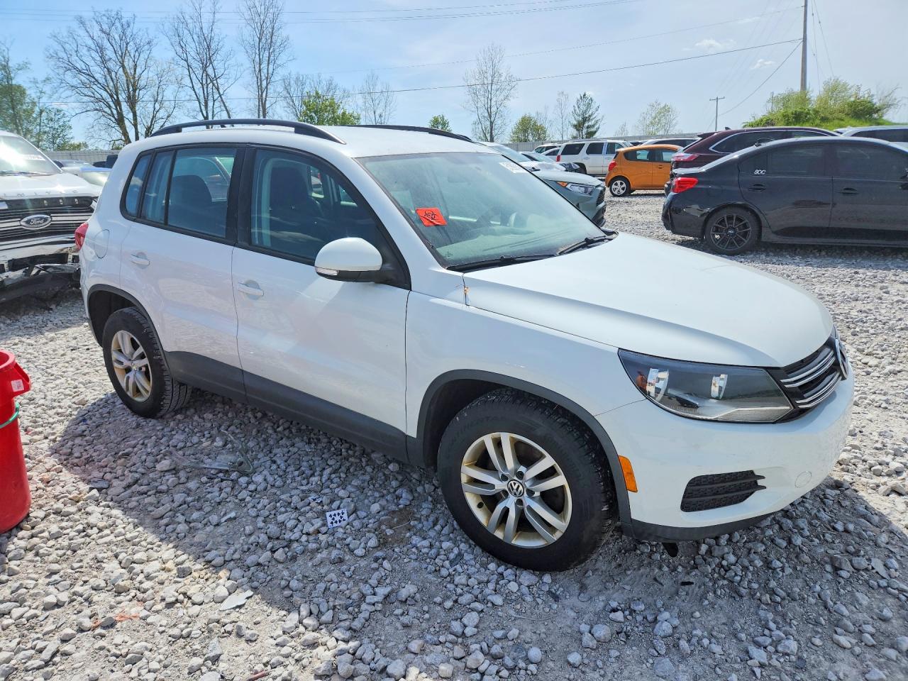 Volkswagen Tiguan S