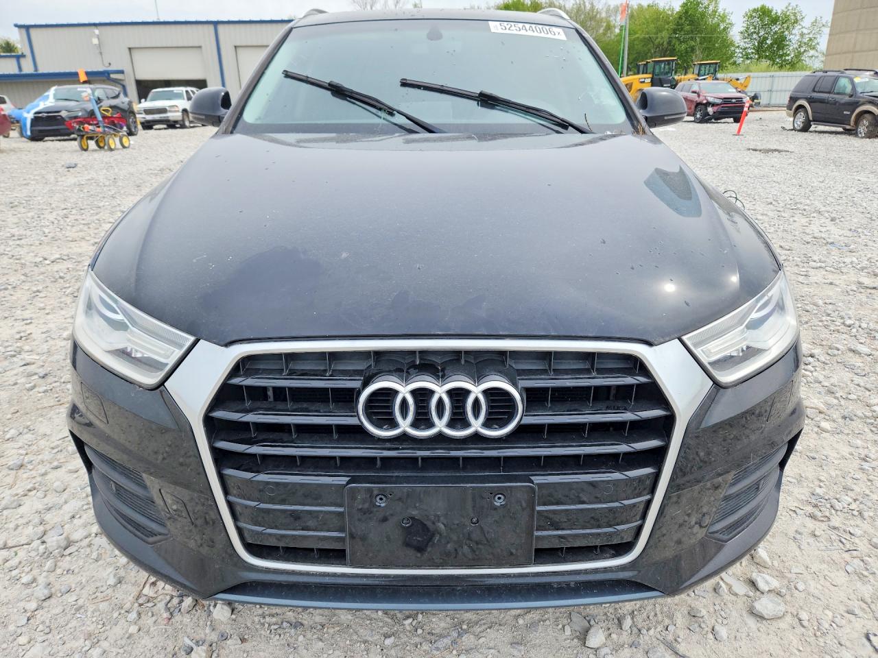 Audi Q3 Premium