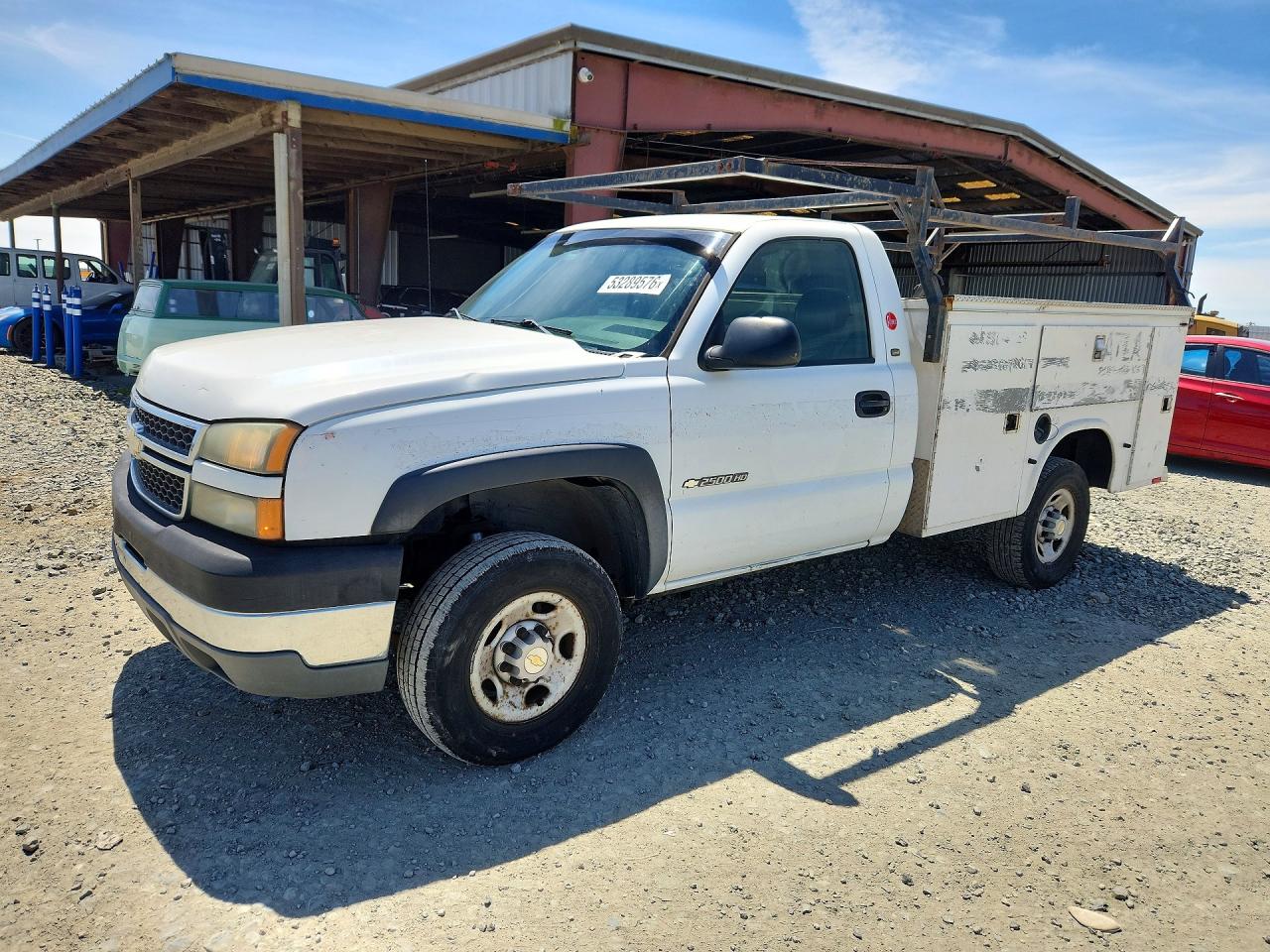Salvage Chevrolet Silverado Image