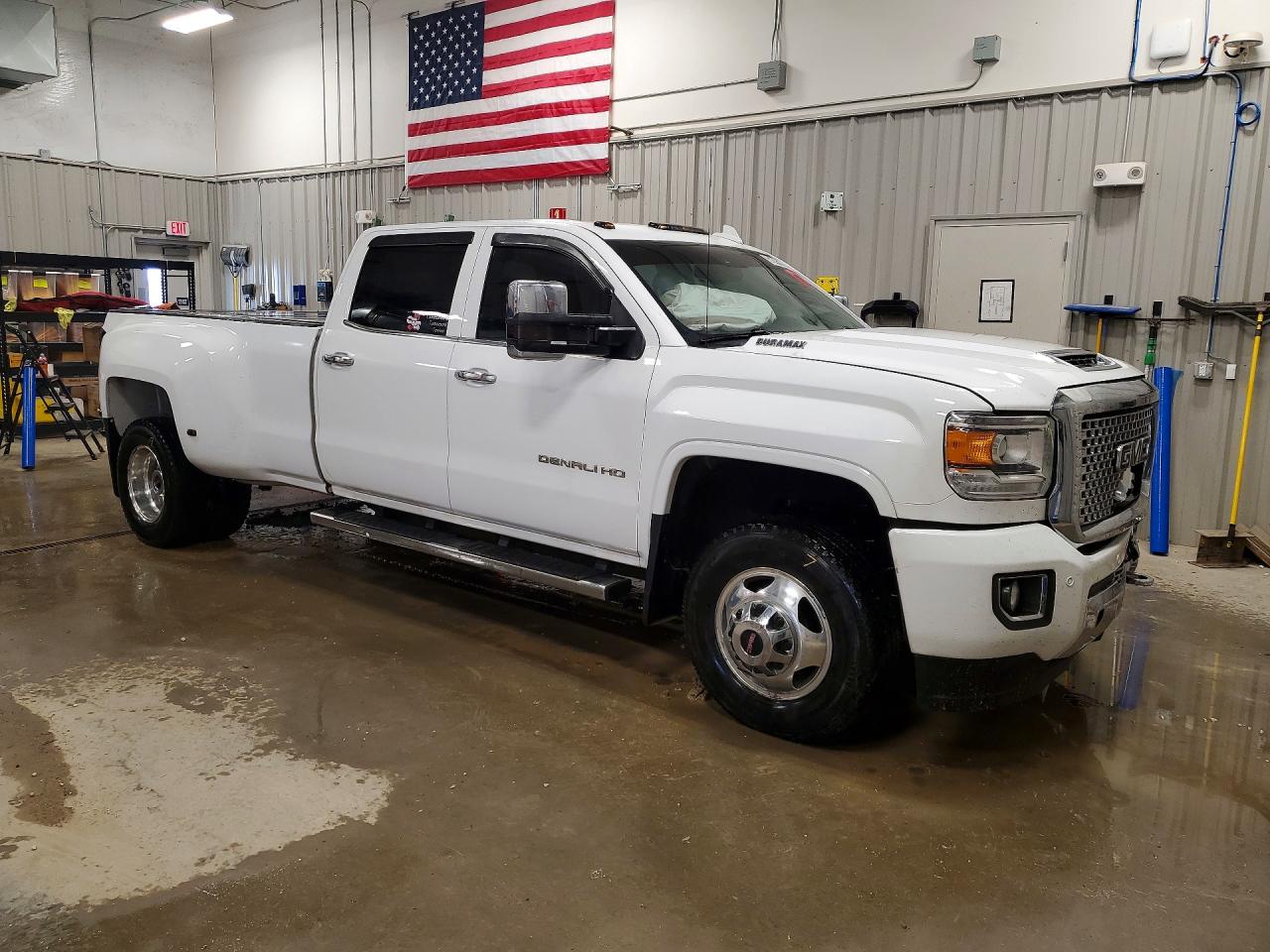 GMC Sierra K3500 Denali