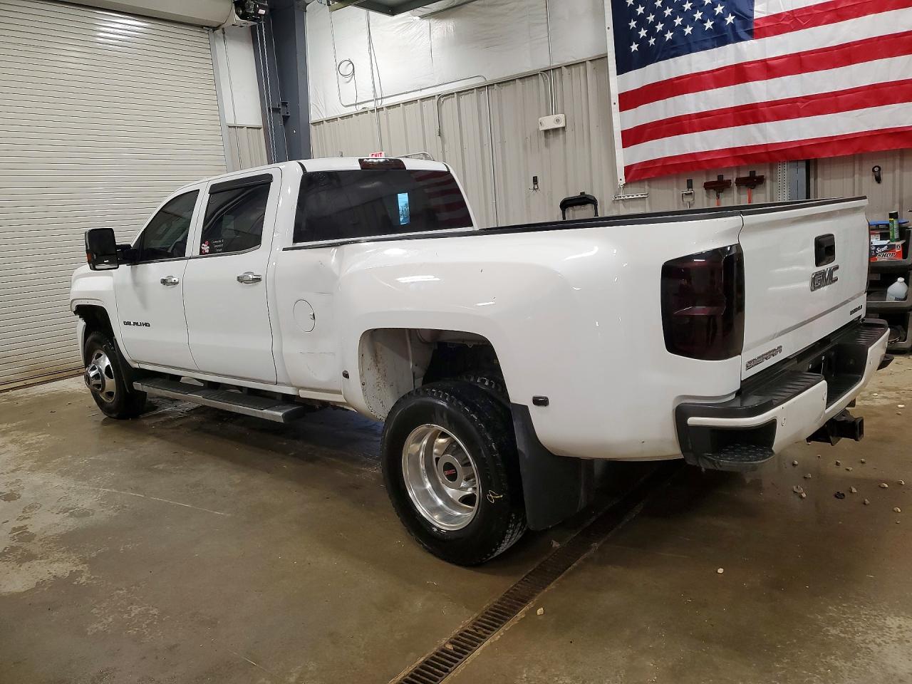 GMC Sierra K3500 Denali