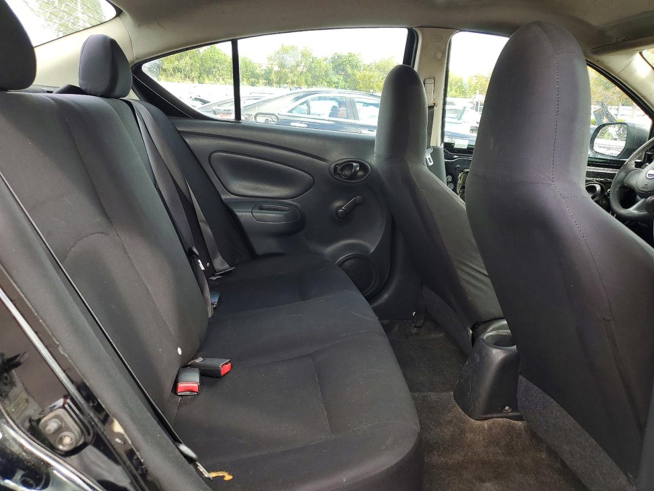 Nissan Versa 1.6 S