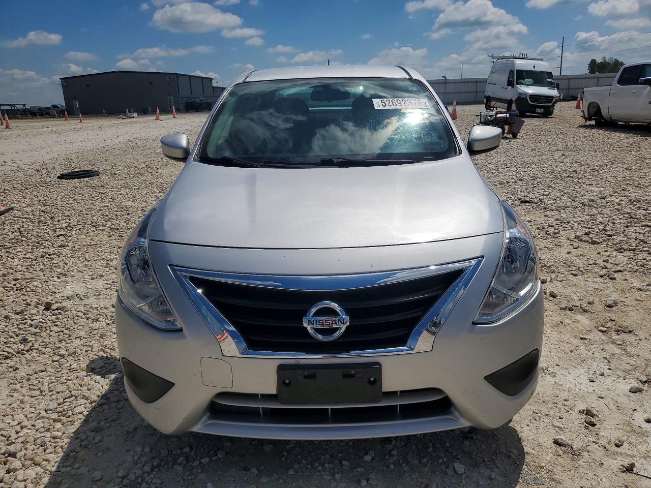 Nissan Versa 1.6 Sv