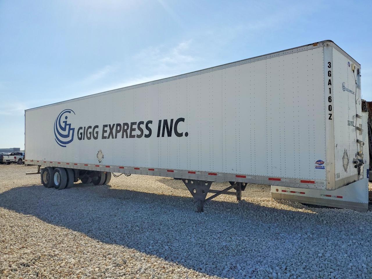 Salvage Utility Semi Trail Image