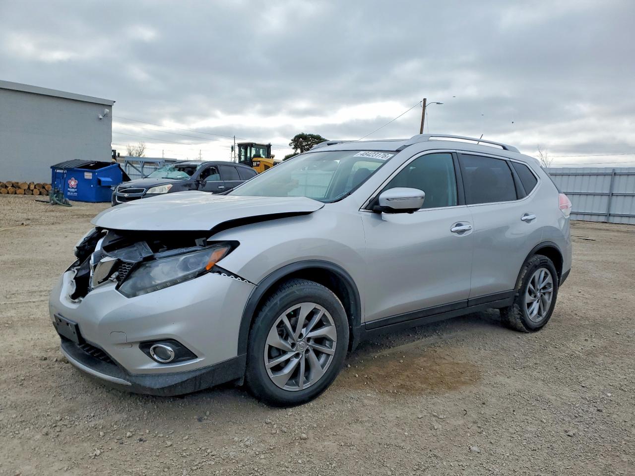 Salvage Nissan Rogue Image