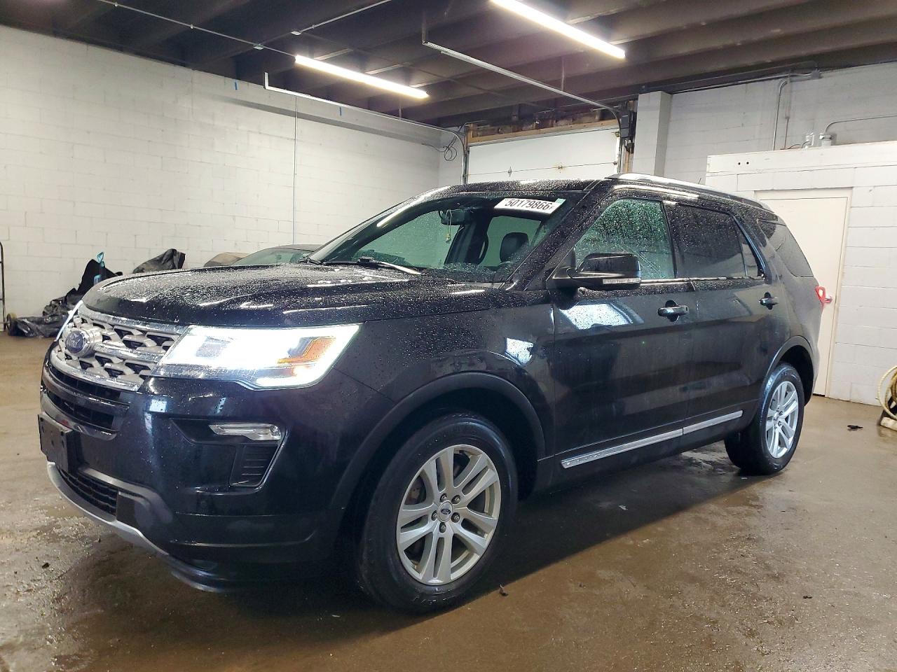 Salvage Ford Explorer Image