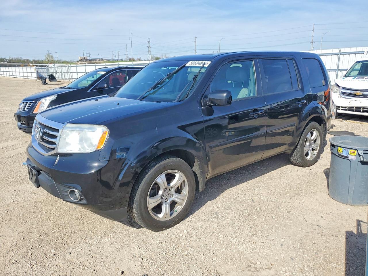 Salvage Honda Pilot Image