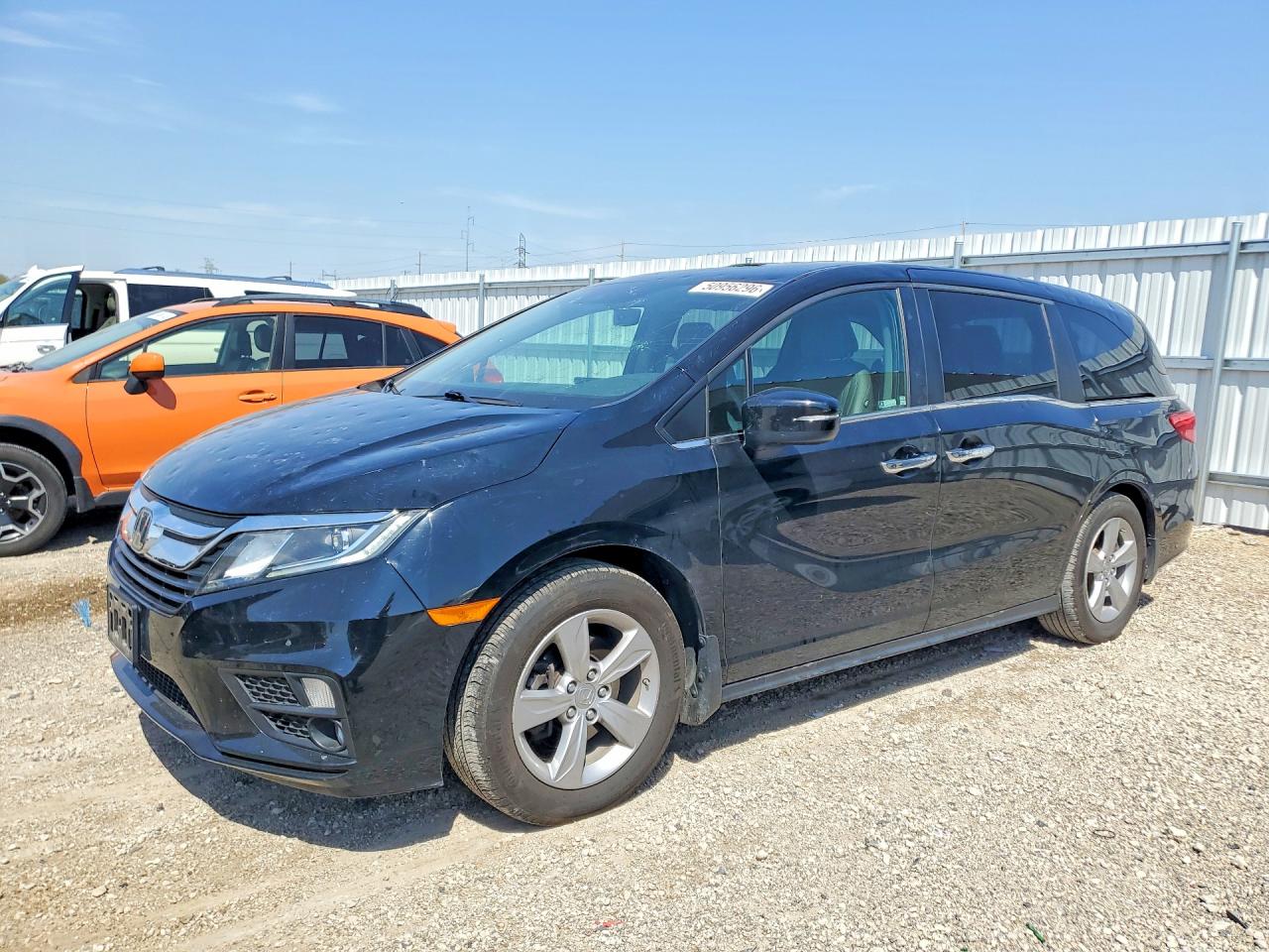 Salvage Honda Odyssey Image