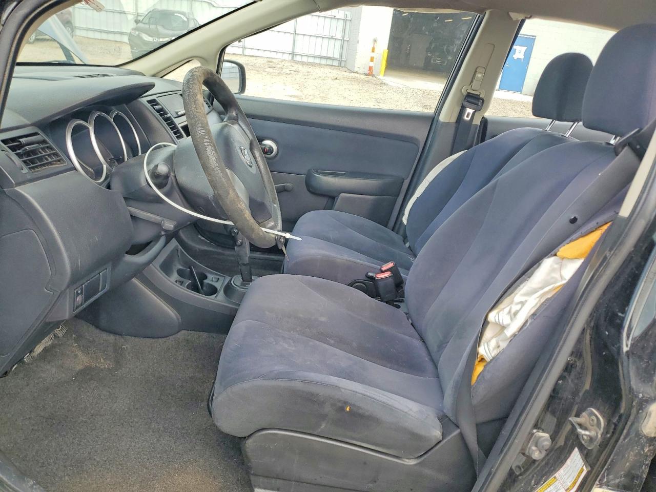 Nissan Versa 1.6 Base