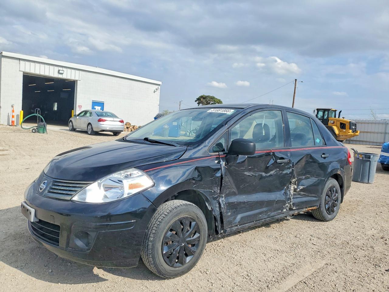 Salvage Nissan Versa Image