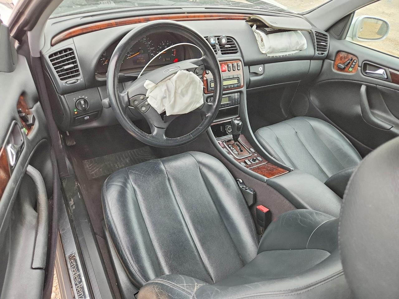 Mercedes-Benz Clk-class 320