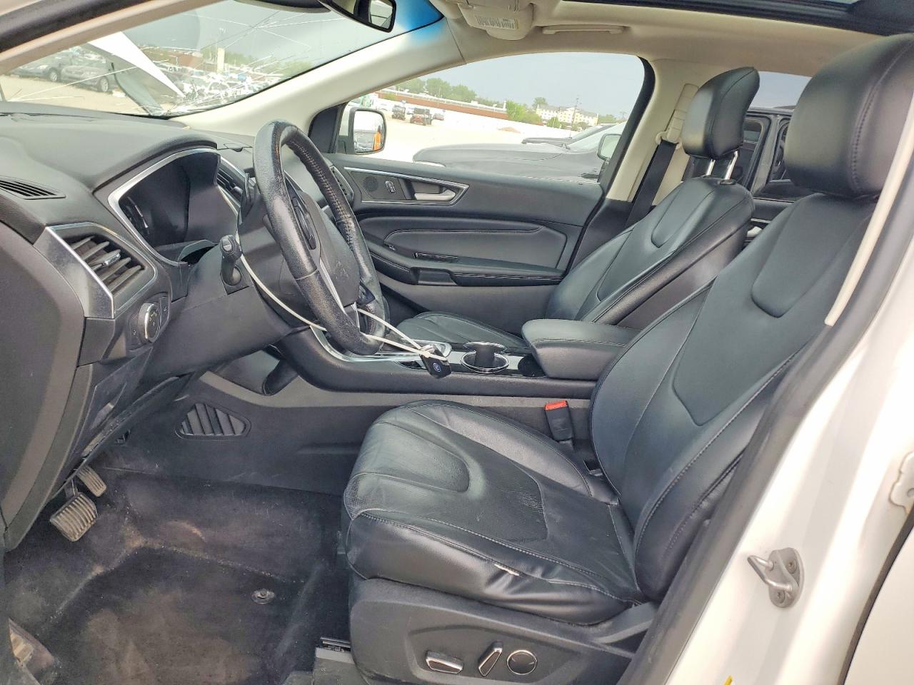 Ford Edge Titanium