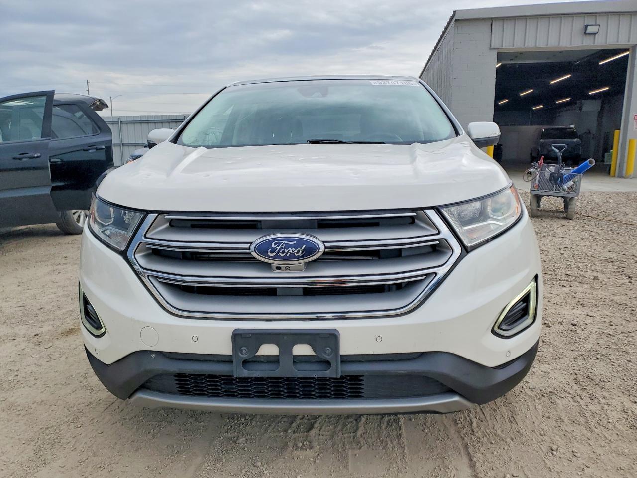 Ford Edge Titanium