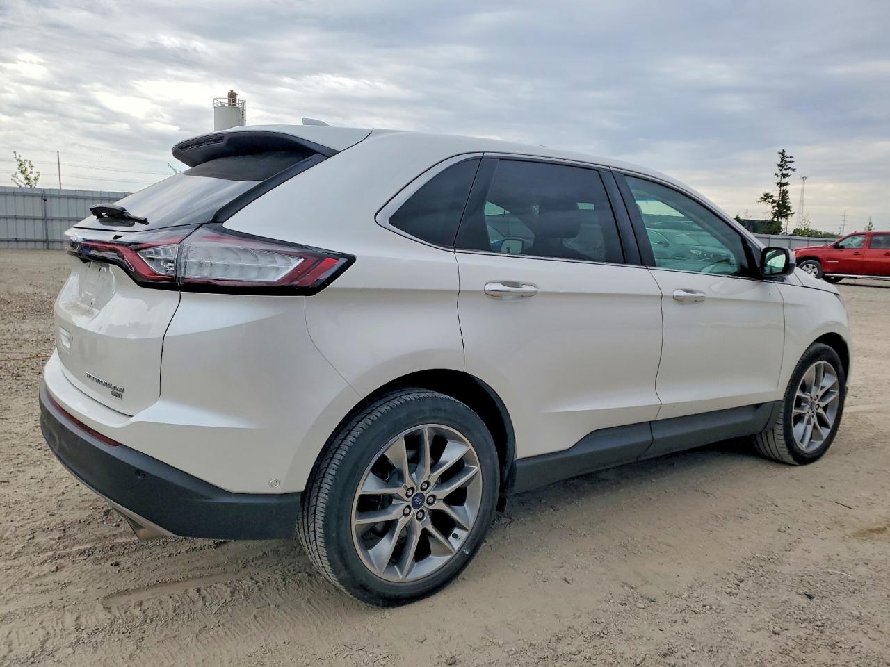 Ford Edge Titanium