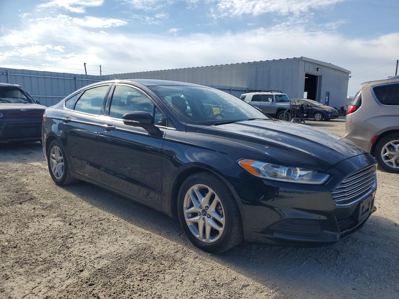 Ford Fusion Se